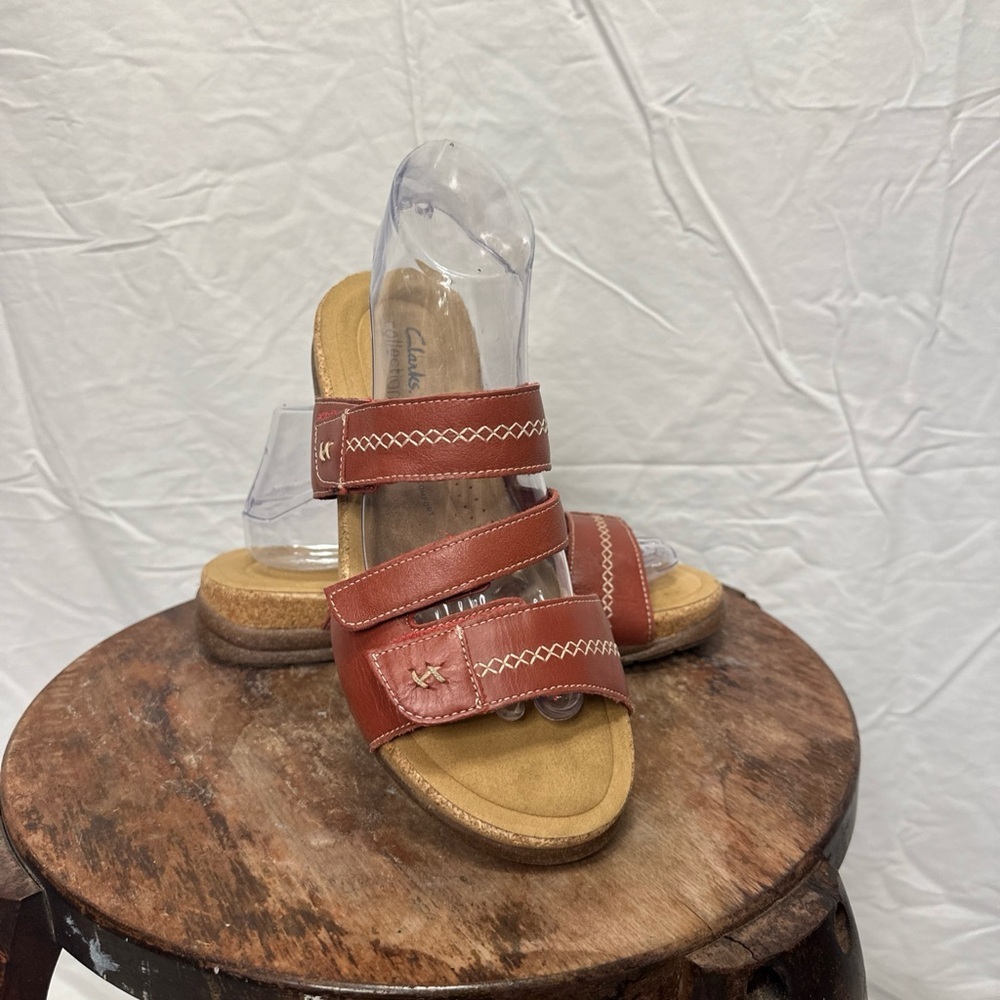 NWOB Clarks ROSEVILLE BAY Red Leather Sandals